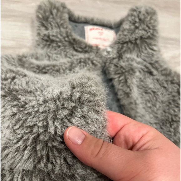 Faux Fur Toddler Vest - Picture 3 of 5